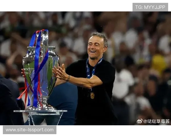 恩里克称对阵拜仁将是顶级较量 巴黎圣日耳曼信心十足 恩里克称对阵拜仁将是顶级较量 巴黎圣日耳曼信心十足